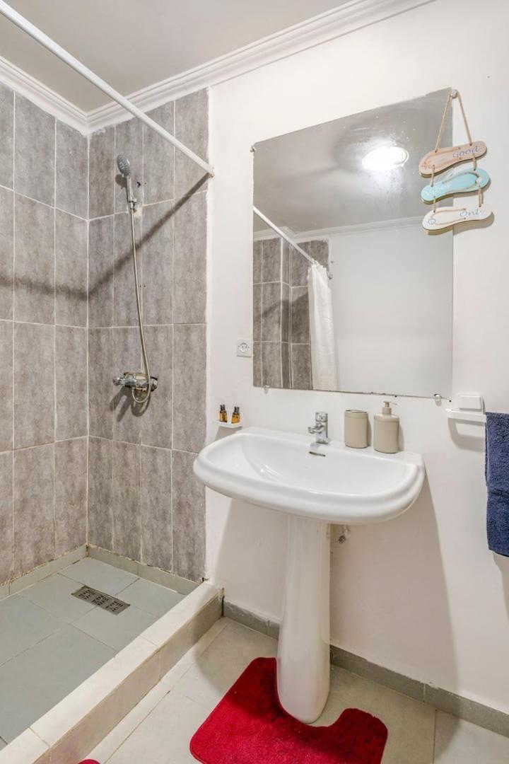 Ocean Breeze ,See View Apartment L'Oasis Kültér fotó
